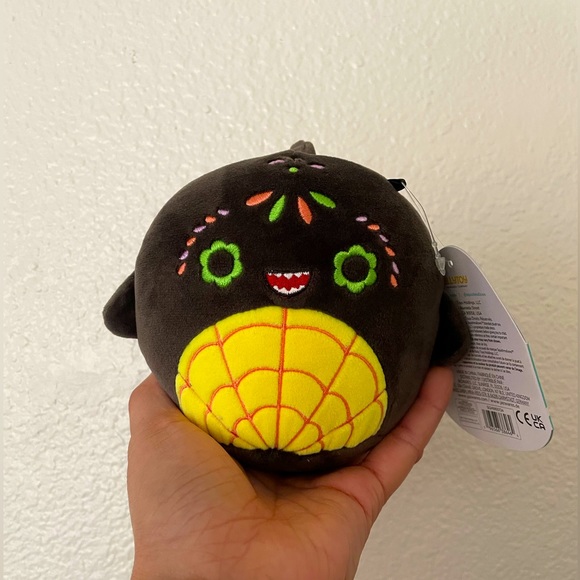 OCEANA 5” NWT DOTD squishmallow - Picture 1 of 3